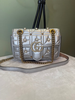 1744. Gucci Silver GG Marmont Shoulder Bag with Studded Pearl