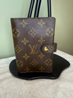 1517. Louis Vuitton Monogram Agenda PM