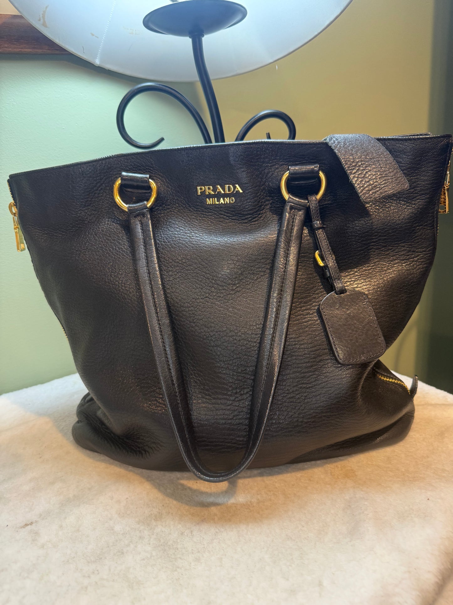 1661. Prada Black Vitello Daino Leather Tote