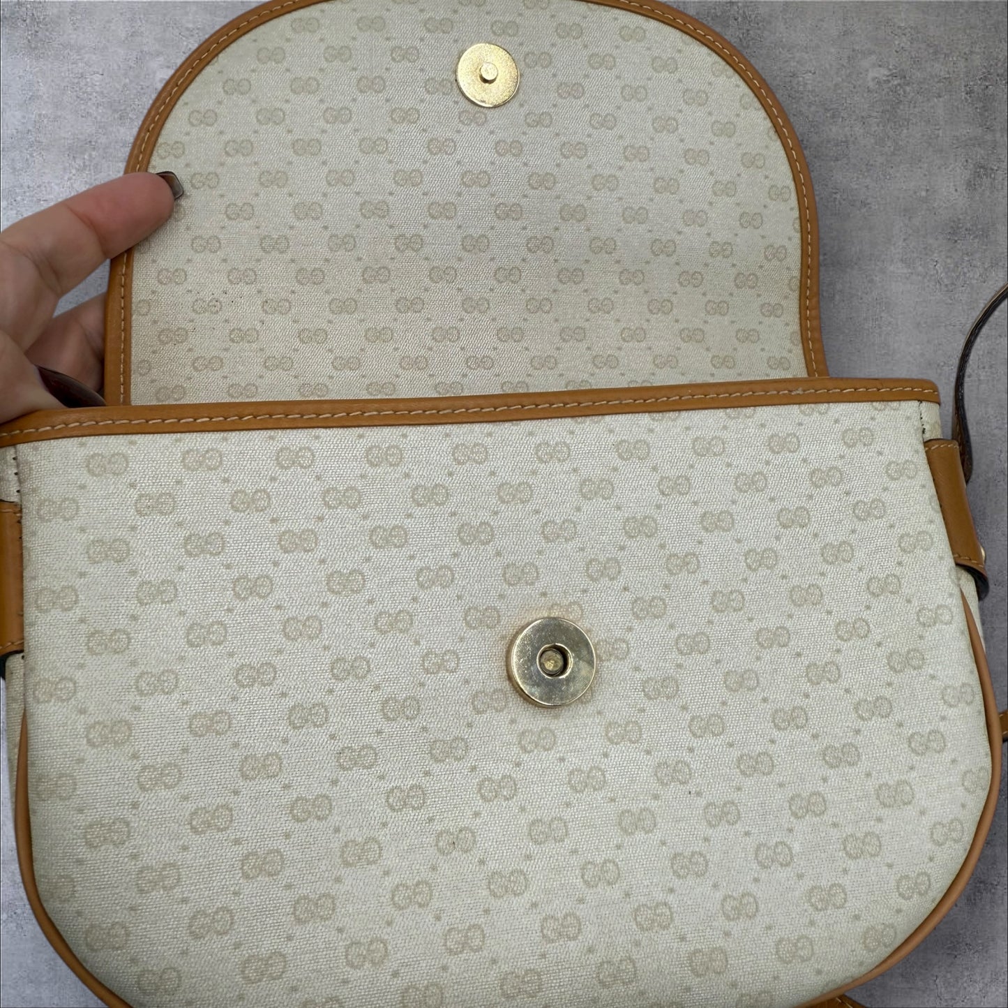 289. Gucci Vintage Micro GG Cream Crossbody Bag