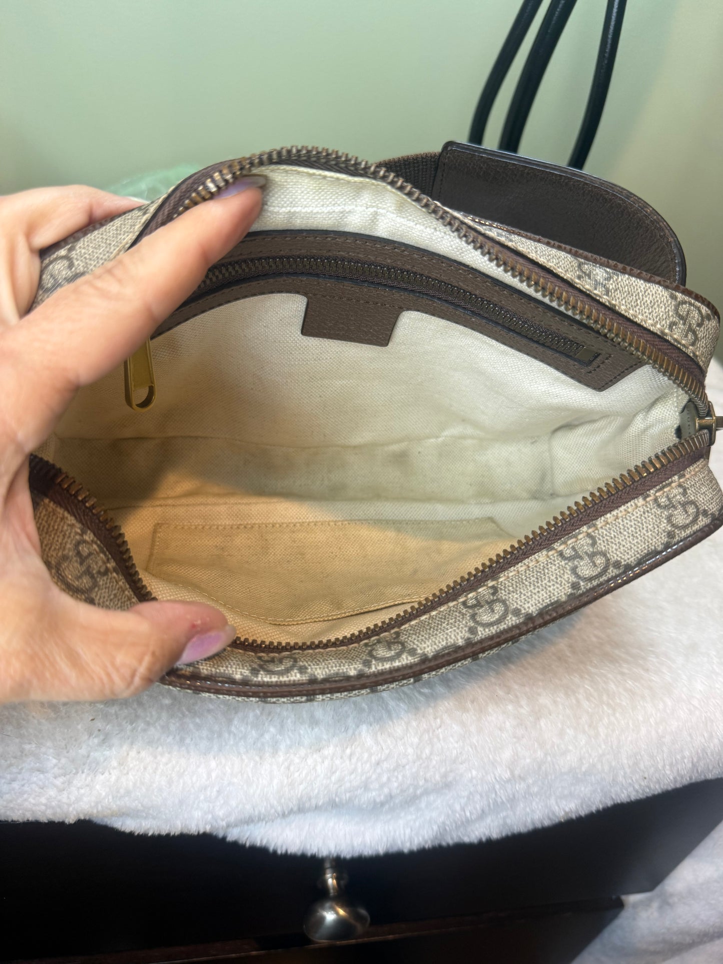 1180. Gucci Medium Ophidia Belt Bag