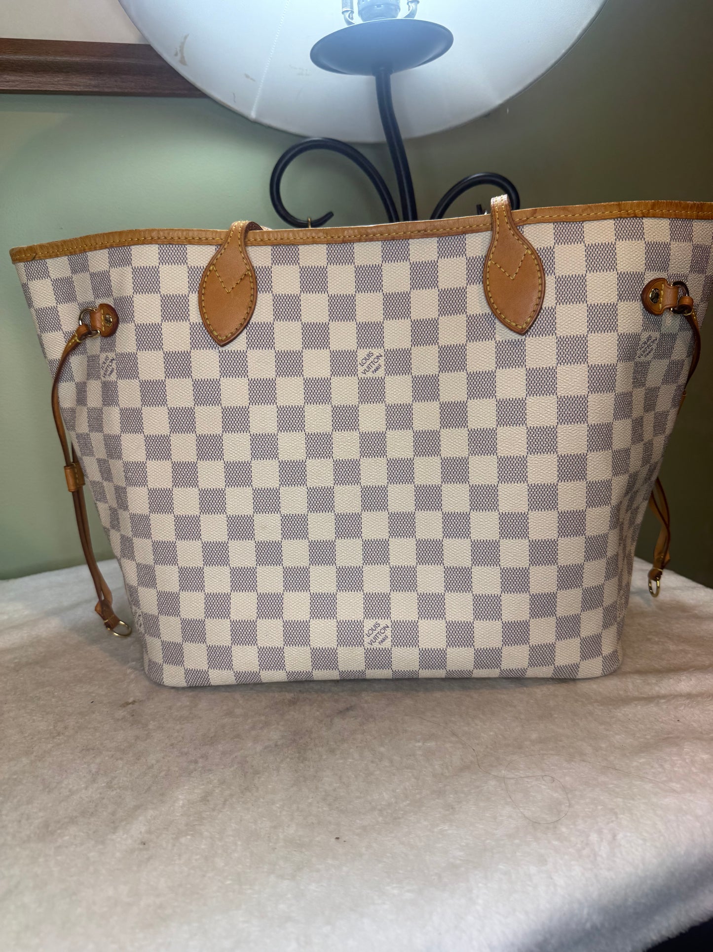 1466. Louis Vuitton Damier Azur Neverfull MM with Pink and Pouch