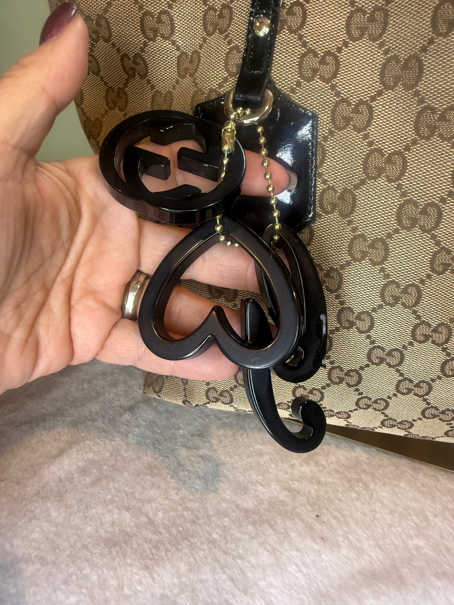 1386. Gucci Monogram Jolie Charm Shoulder Tote