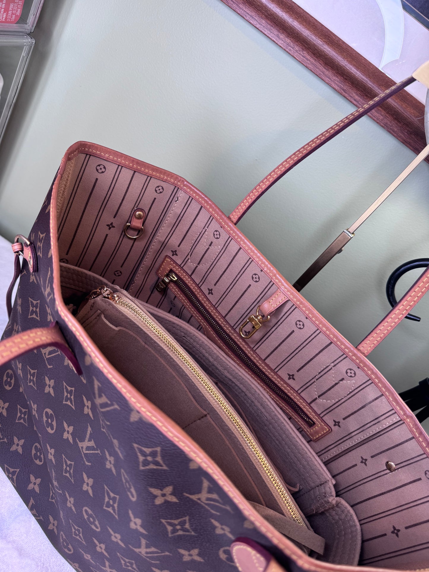 1717. Louis Vuitton Monogram Neverfull MM