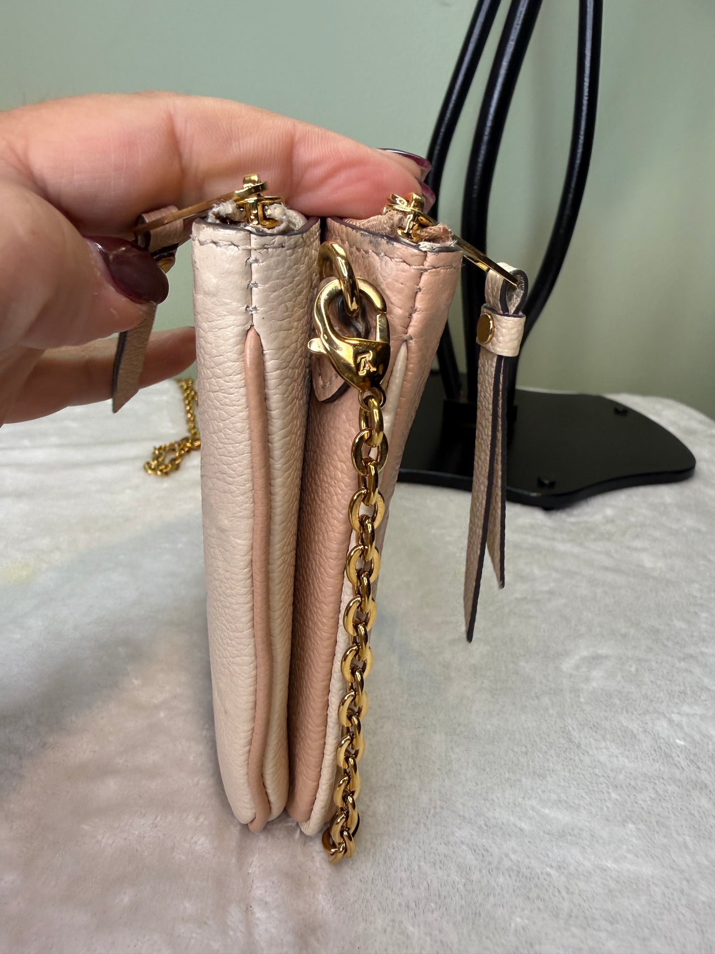 1786. Louis Vuitton Pink and Cream Empriente Double zip Pochette