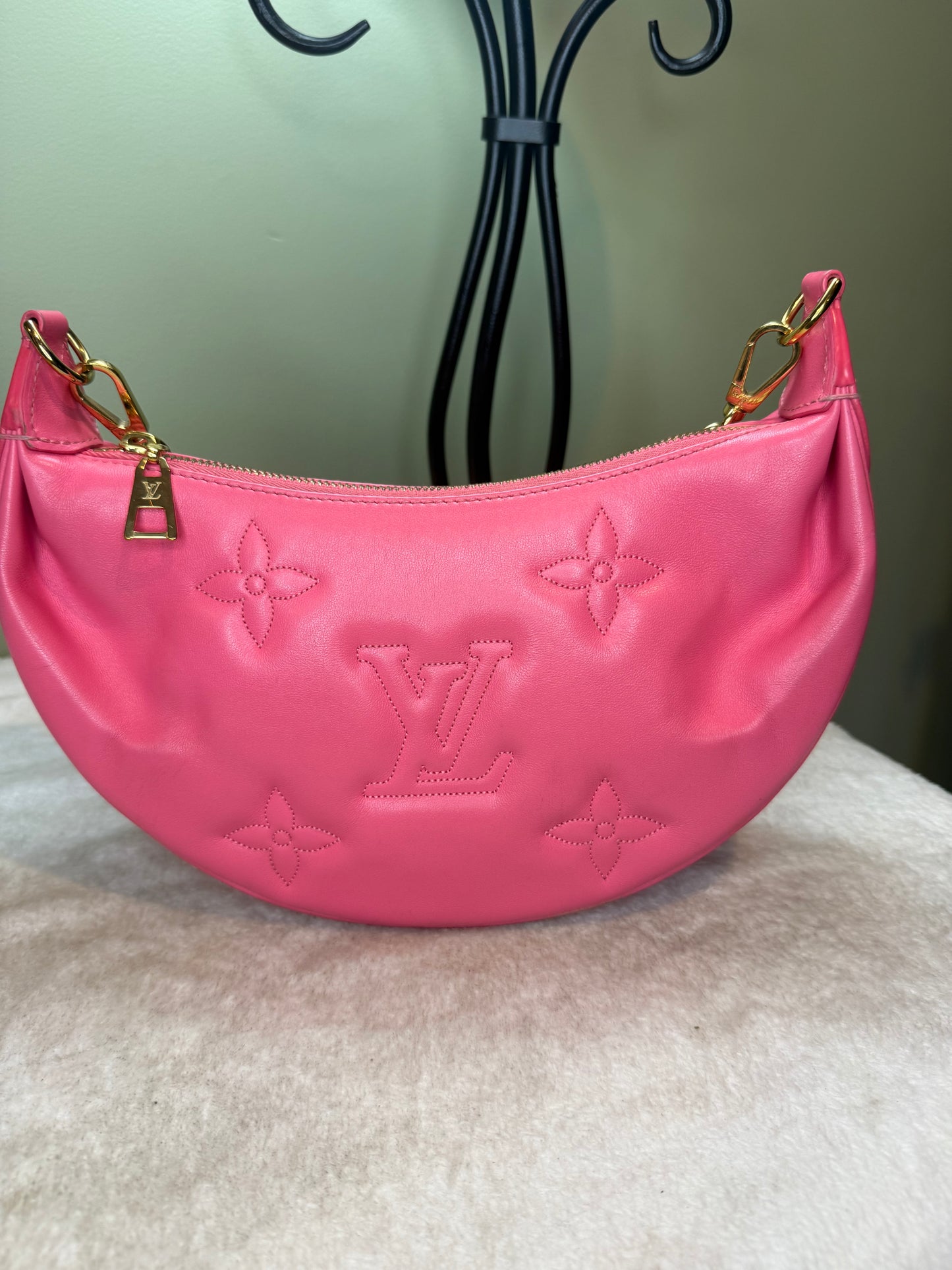 1265. Louis Vuitton Bubblegum Over The Moon in Dragon Fruit Pink