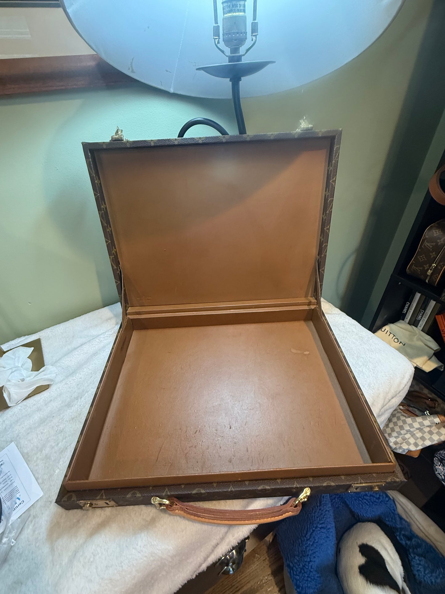 924. Louis Vuitton Vintage Monogram Presidential Hardsided Trunk