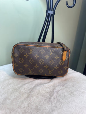 1393. Louis Vuitton Monogram Marley Crossbody