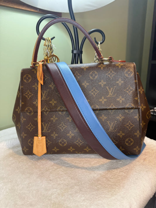 493. Louis Vuitton Monogram Cluny MM Bag with Blue strap