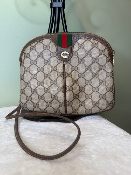 2184. Gucci Vintage GG Plus Sherry Line Shoulder bag