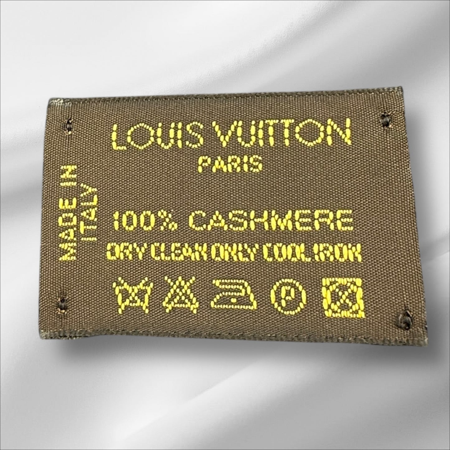303. Louis Vuitton Grey Fringe 100% Cashmere Scarf
