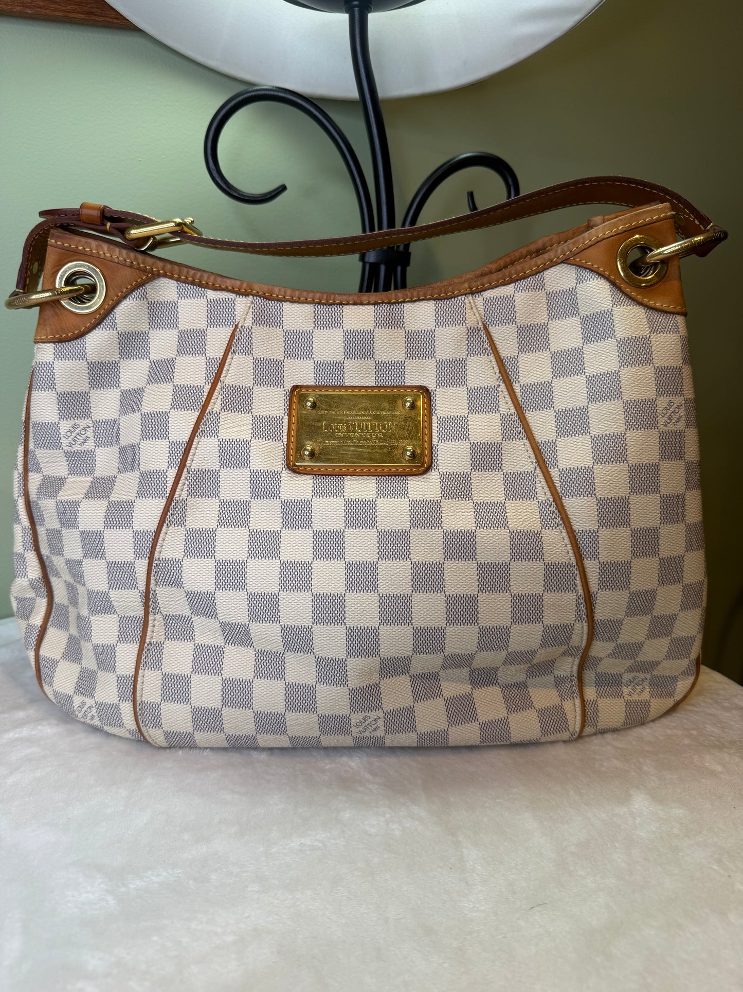 1703. Louis Vuitton Damier Azur Galleria