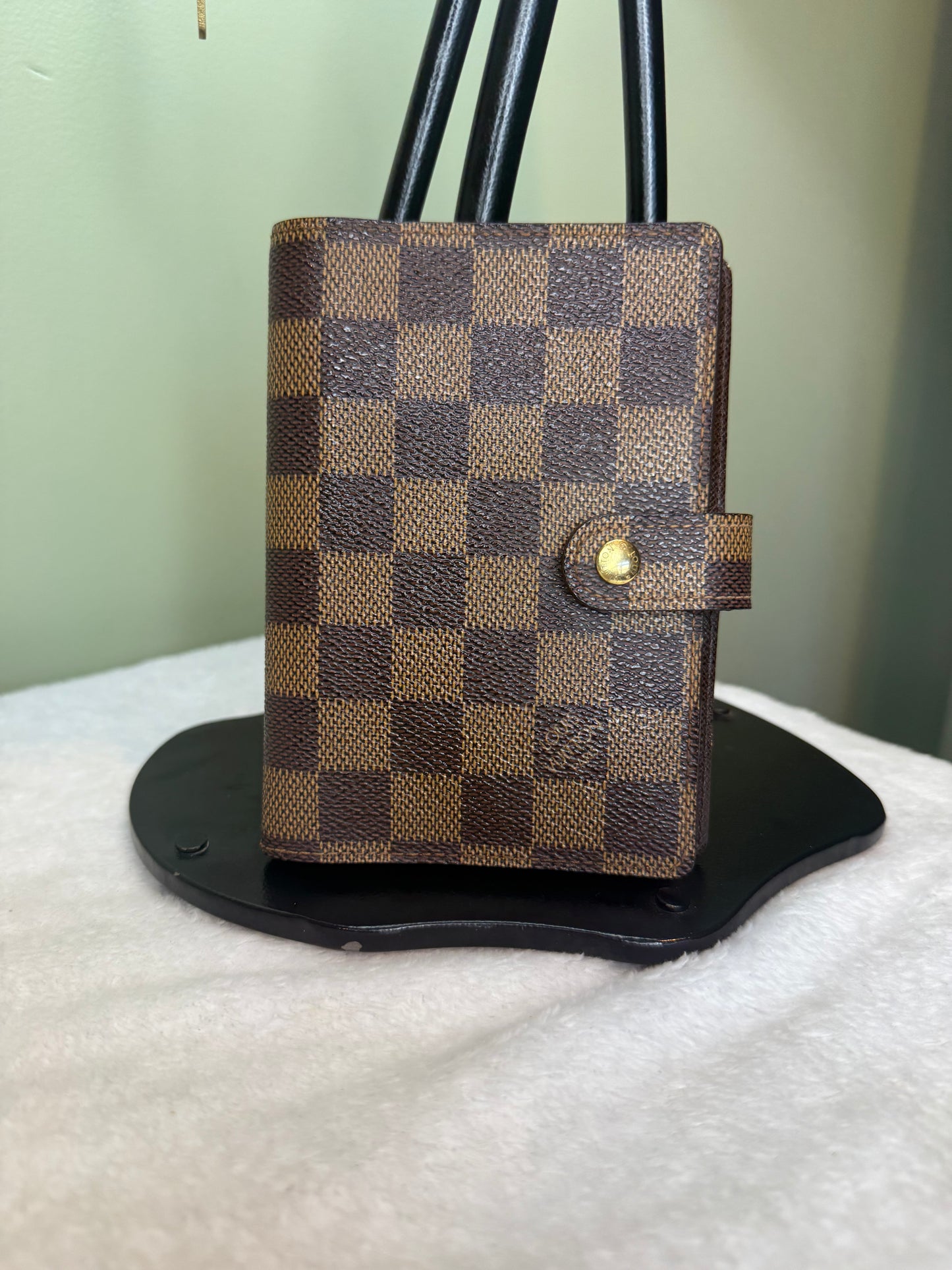 916. Louis Vuitton Damier Ebene Agenda PM