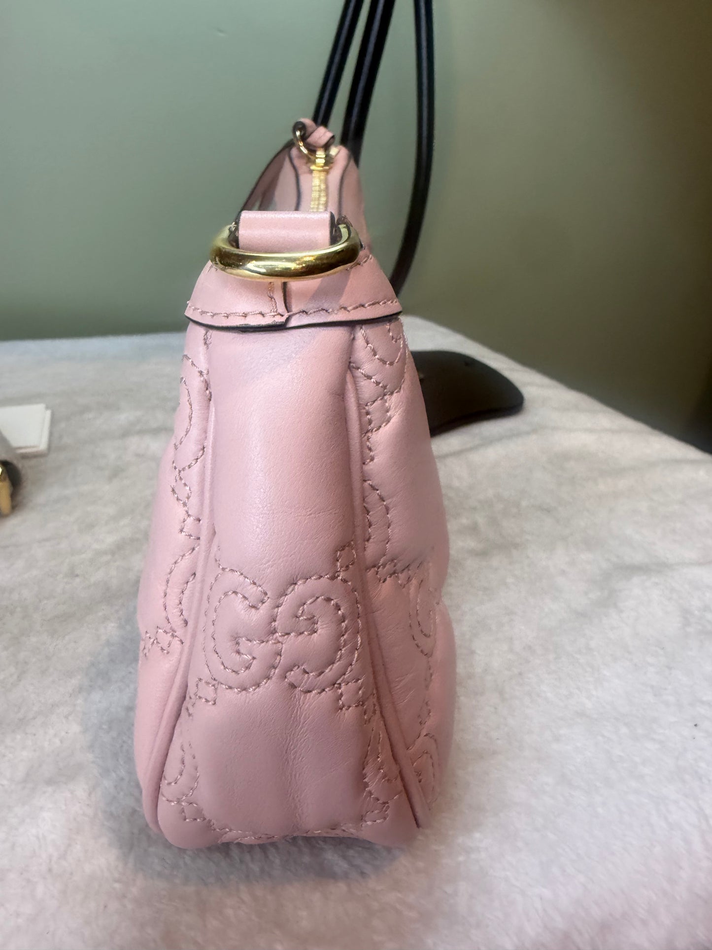 1361. Gucci GG Matelasse Pink Leather Bag