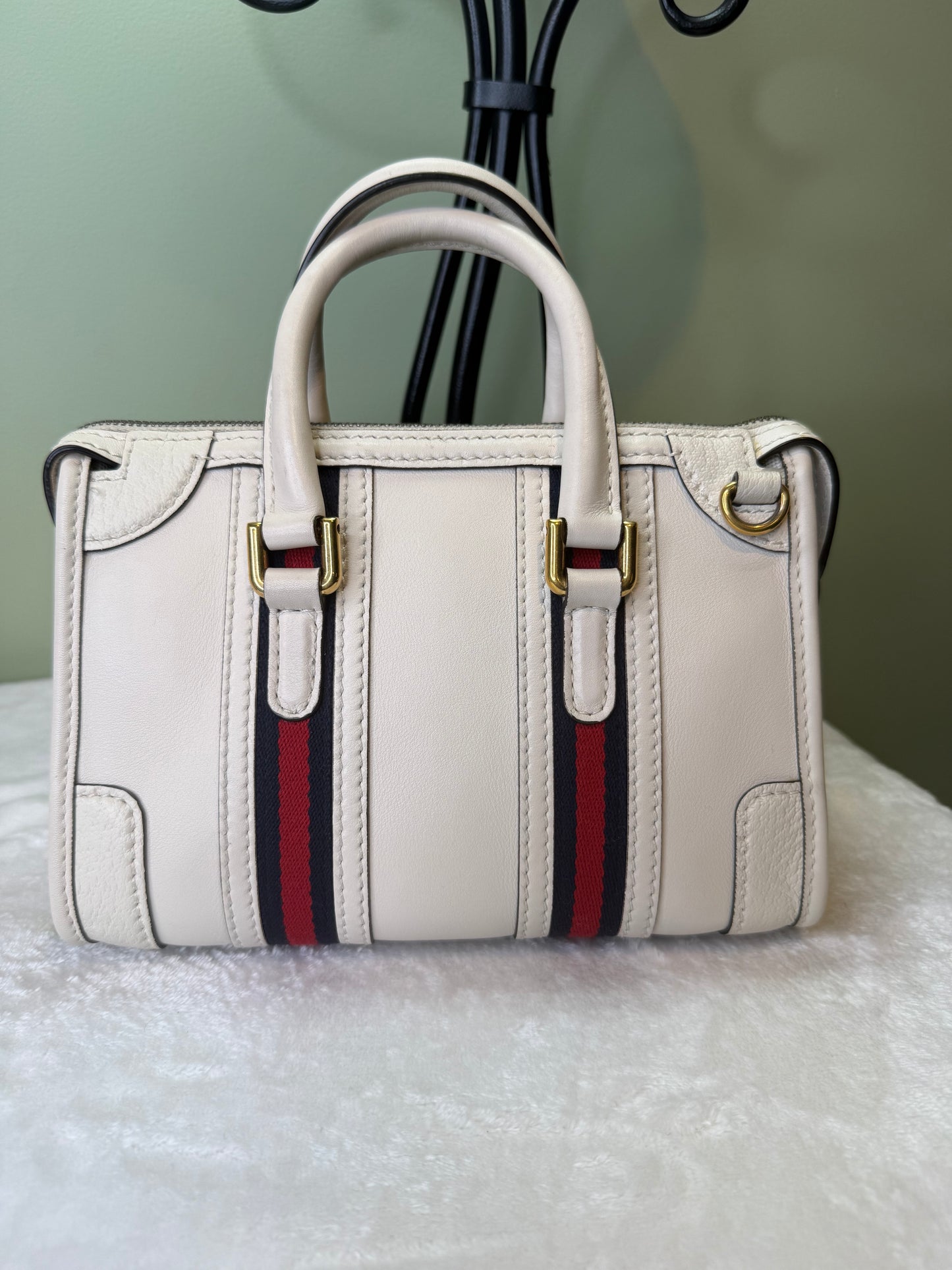 1749. Gucci White Mini Double G Top Handle
