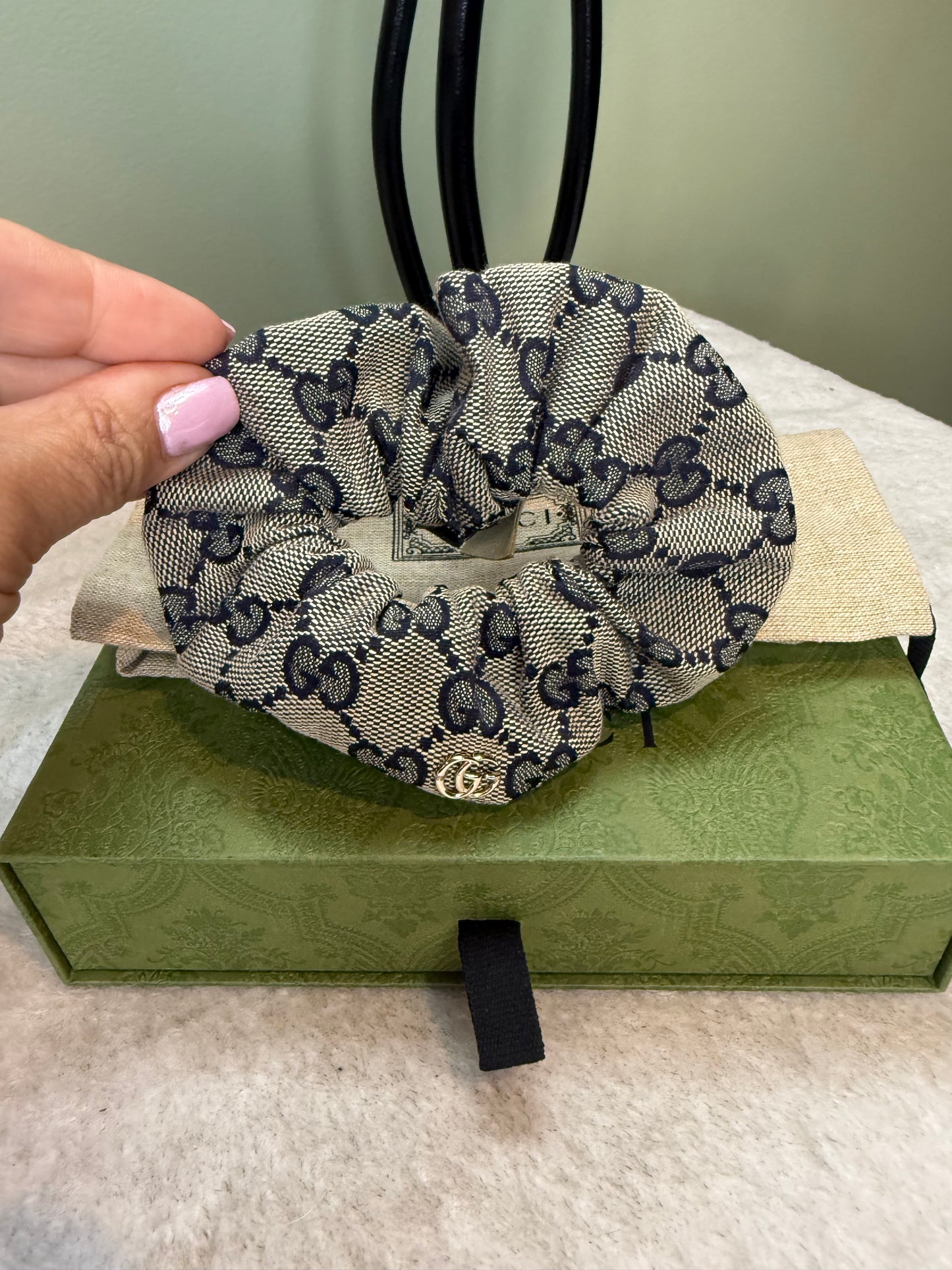 1513. Gucci GG Logo Scrunchie Hair Accessory