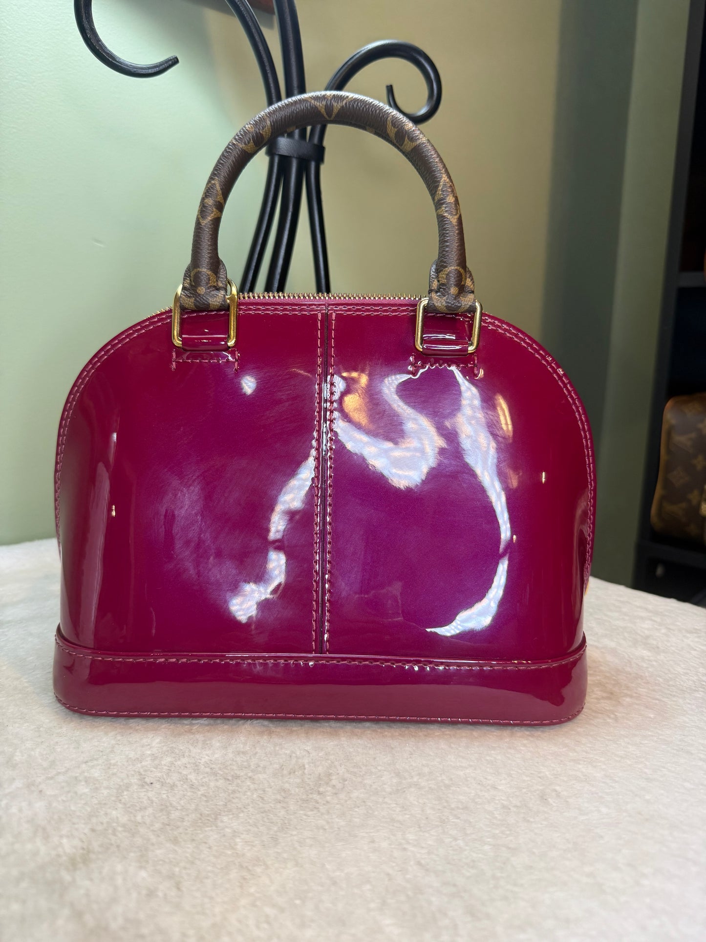 1285. Louis Vuitton Magenta Vernis with Monogram Alma BB