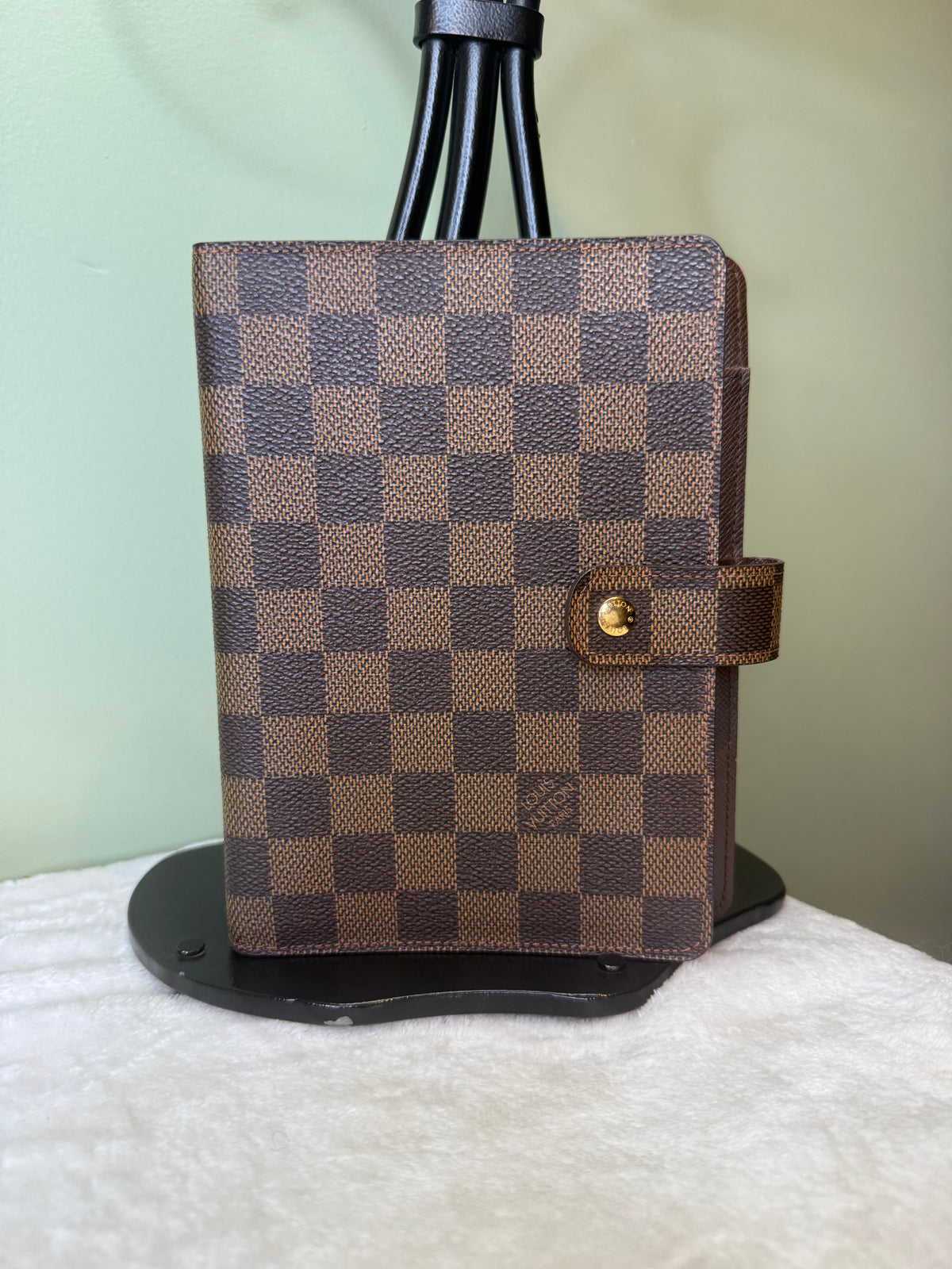 2007. Louis Vuitton Damier Ebene Agenda MM