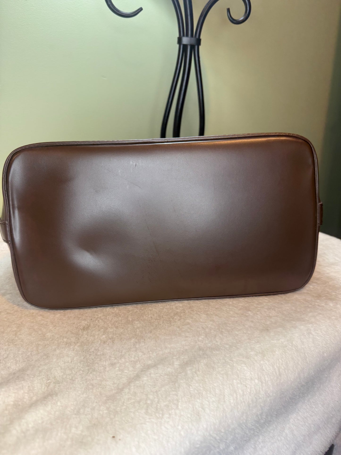 1259. Louis Vuitton Damier Ebene Alma PM