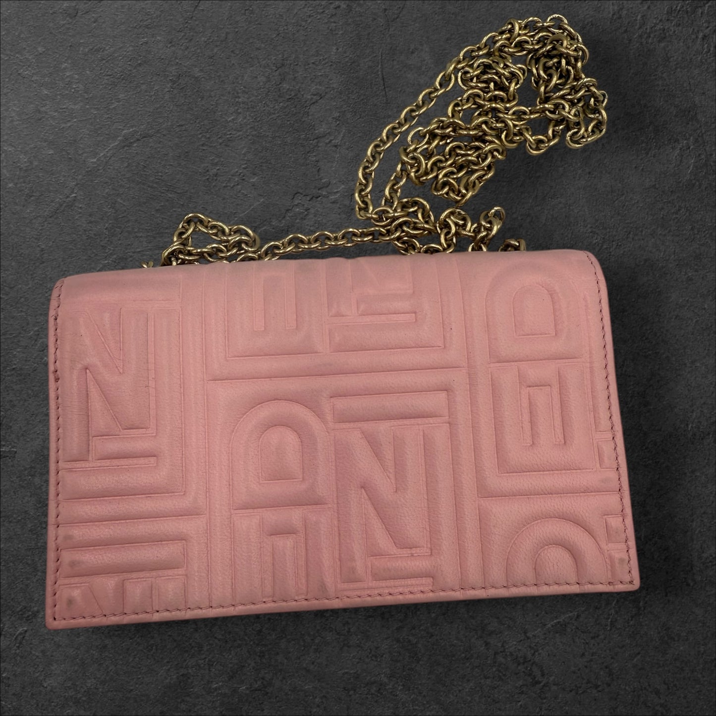 269. Fendi Pink Leather Wallet on Chain Shoulder Bag