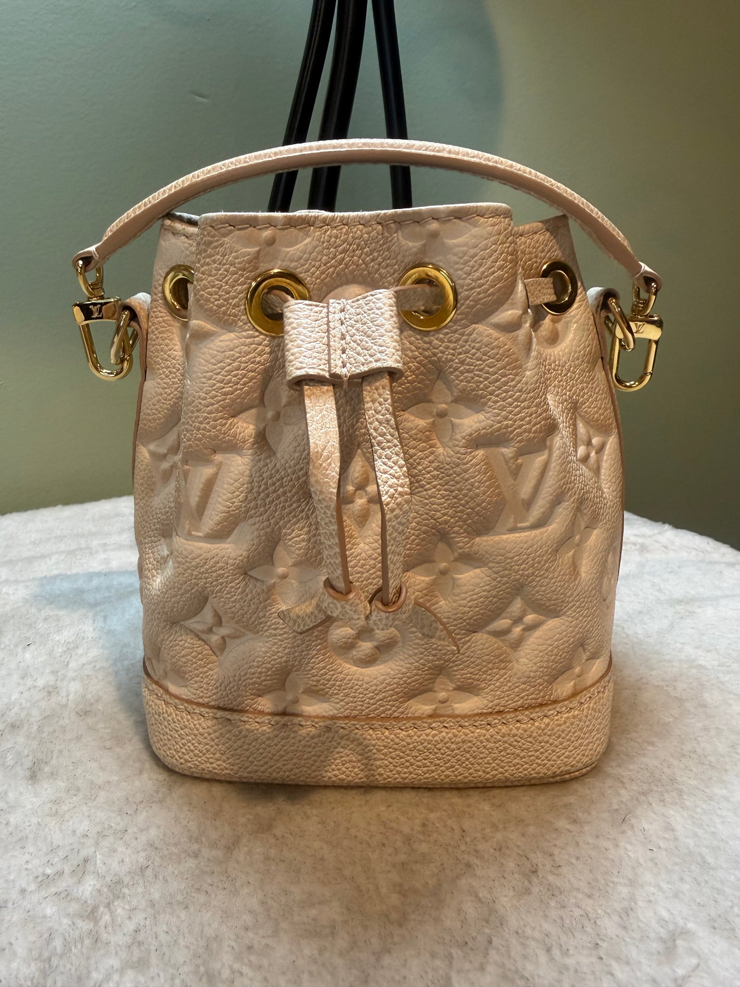 1637. Louis Vuitton Summer Stardust Beige Empriente Nano Noe