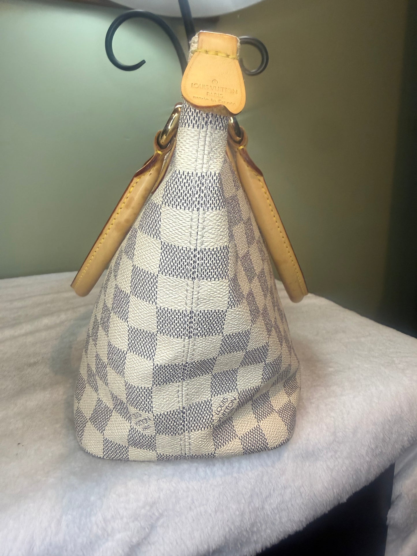 1357. Louis Vuitton Damier Azur Saleya PM
