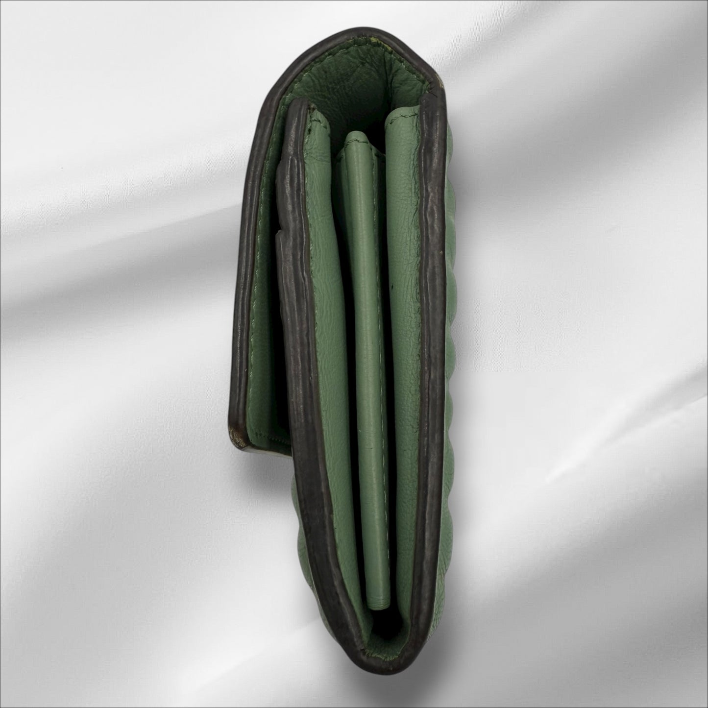 284. Fendi Bifold Leather Wallet Mint Green