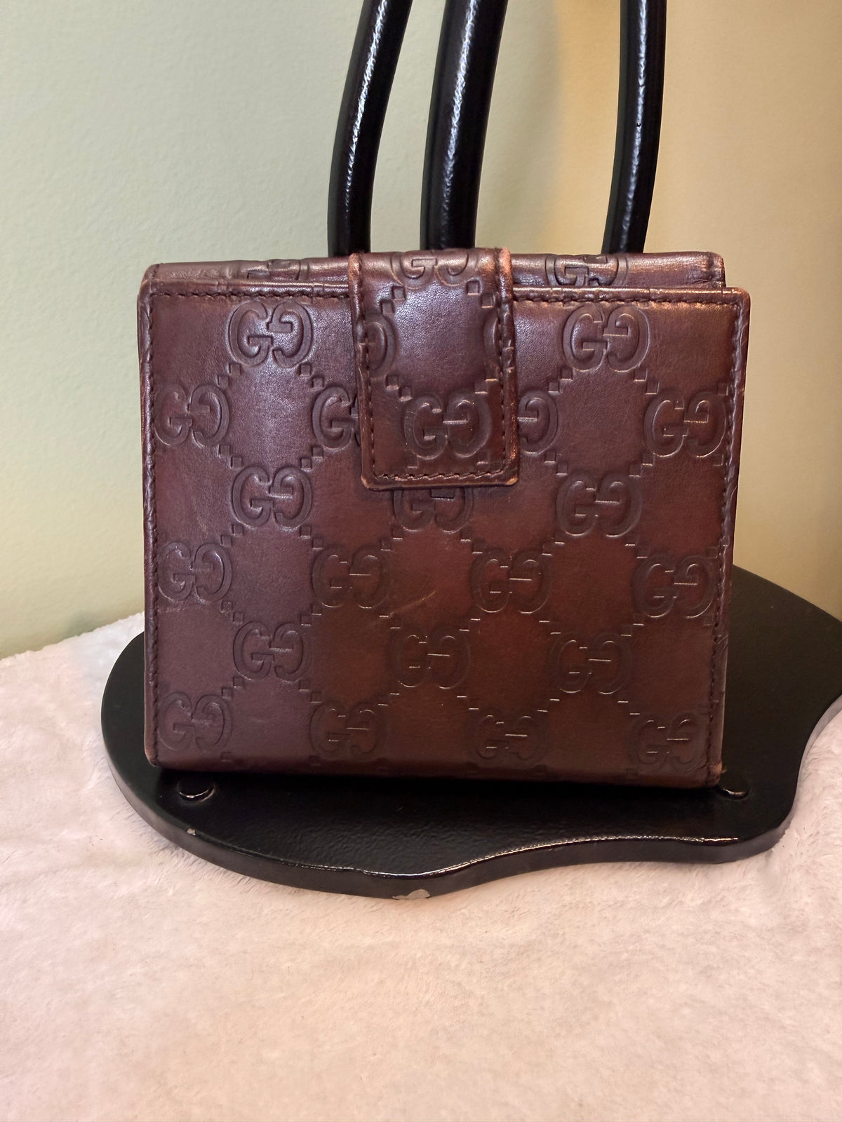 1904. Gucci Brown Leather Guccissima Compact Wallet