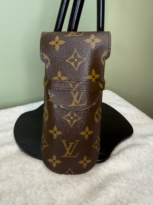 1541. Louis Vuitton Monogram Glasses Case