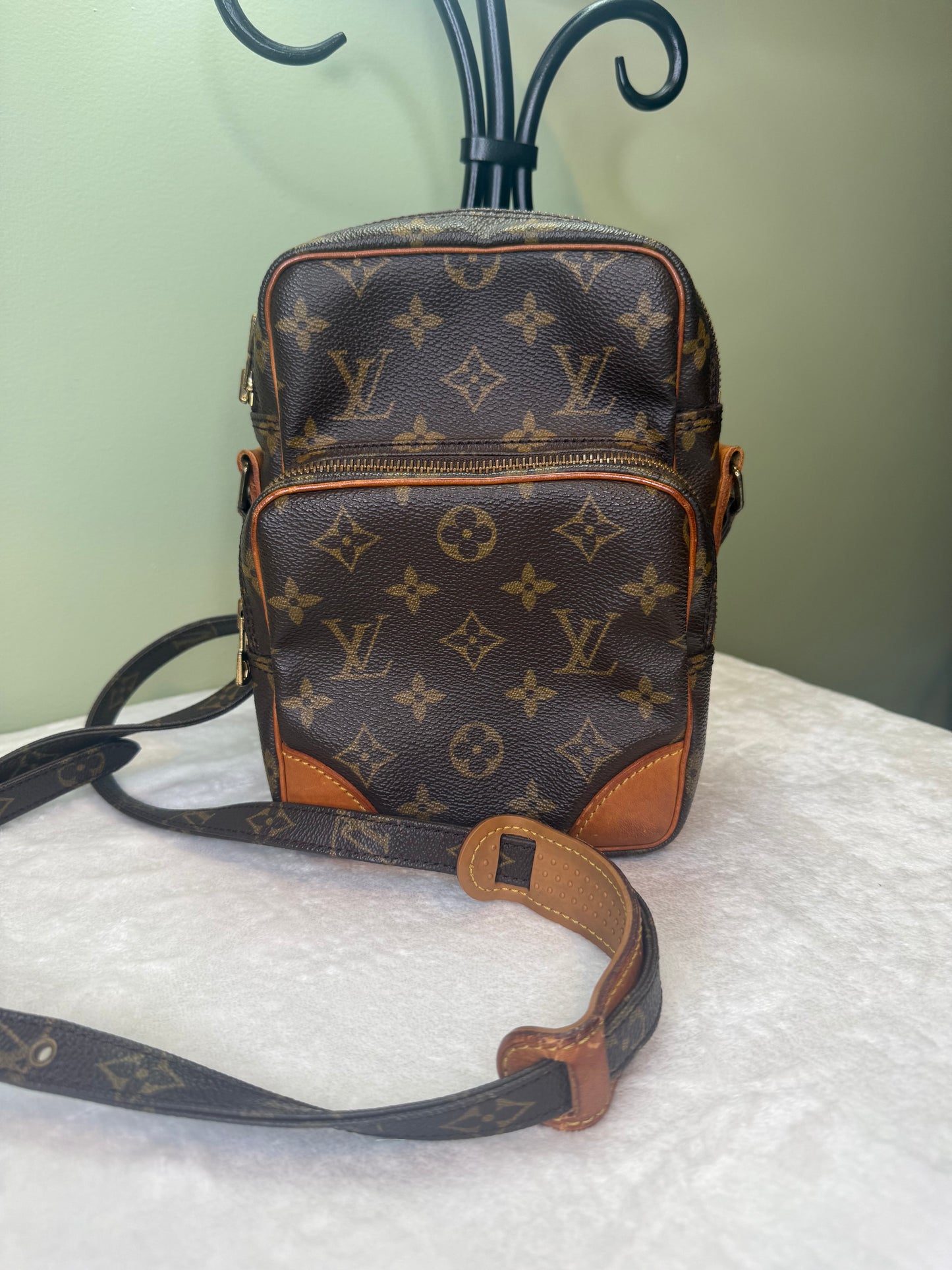 1734. Louis Vuitton Monogram Amazon