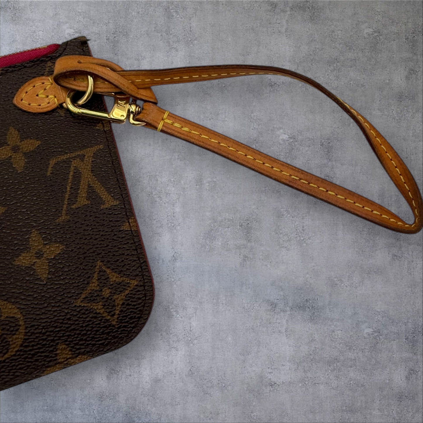 345. Louis Vuitton Neverfull Pouch PM with Fuchsia