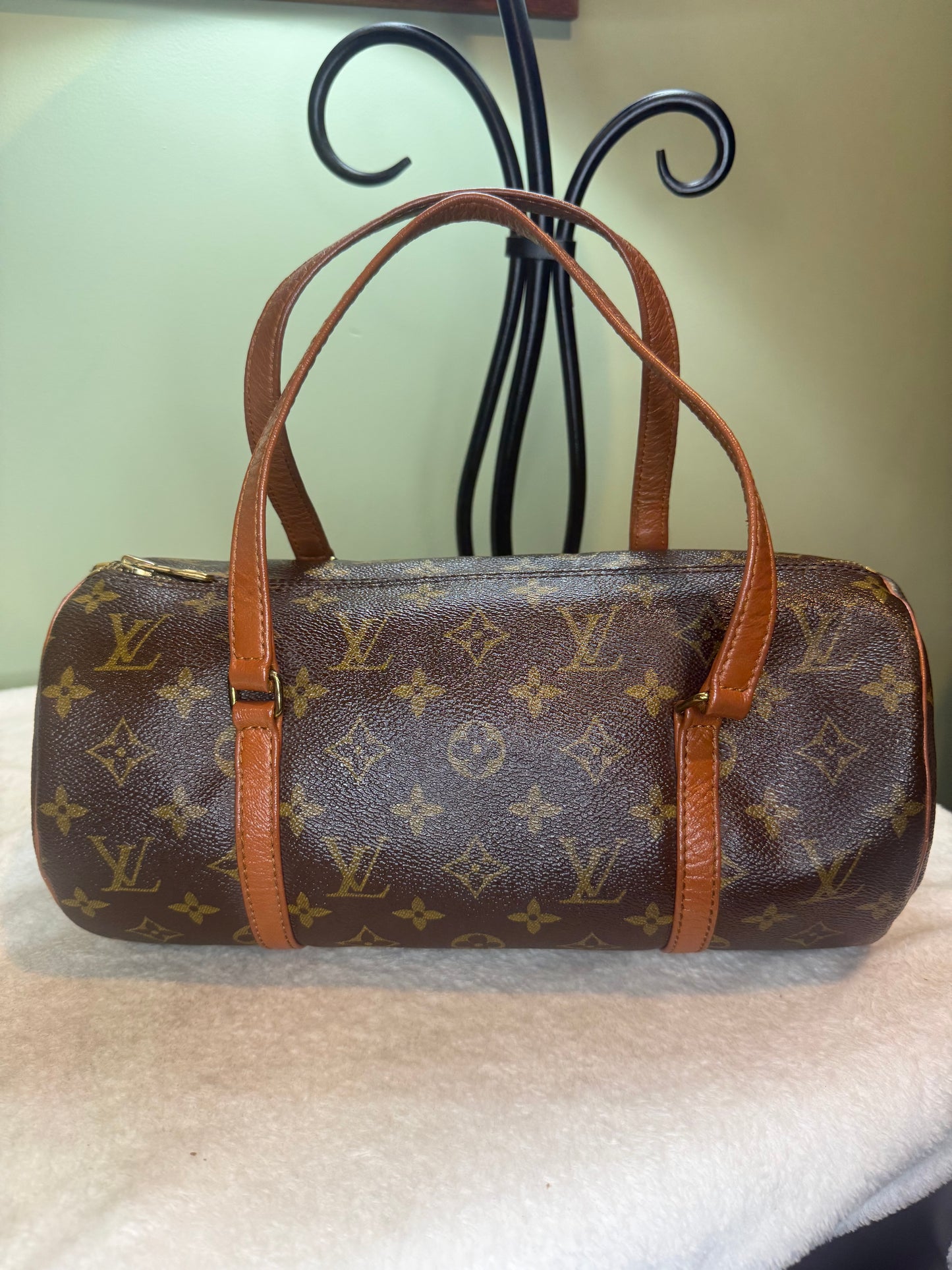 1342. Louis Vuitton Monogram Vintage Papillion 30