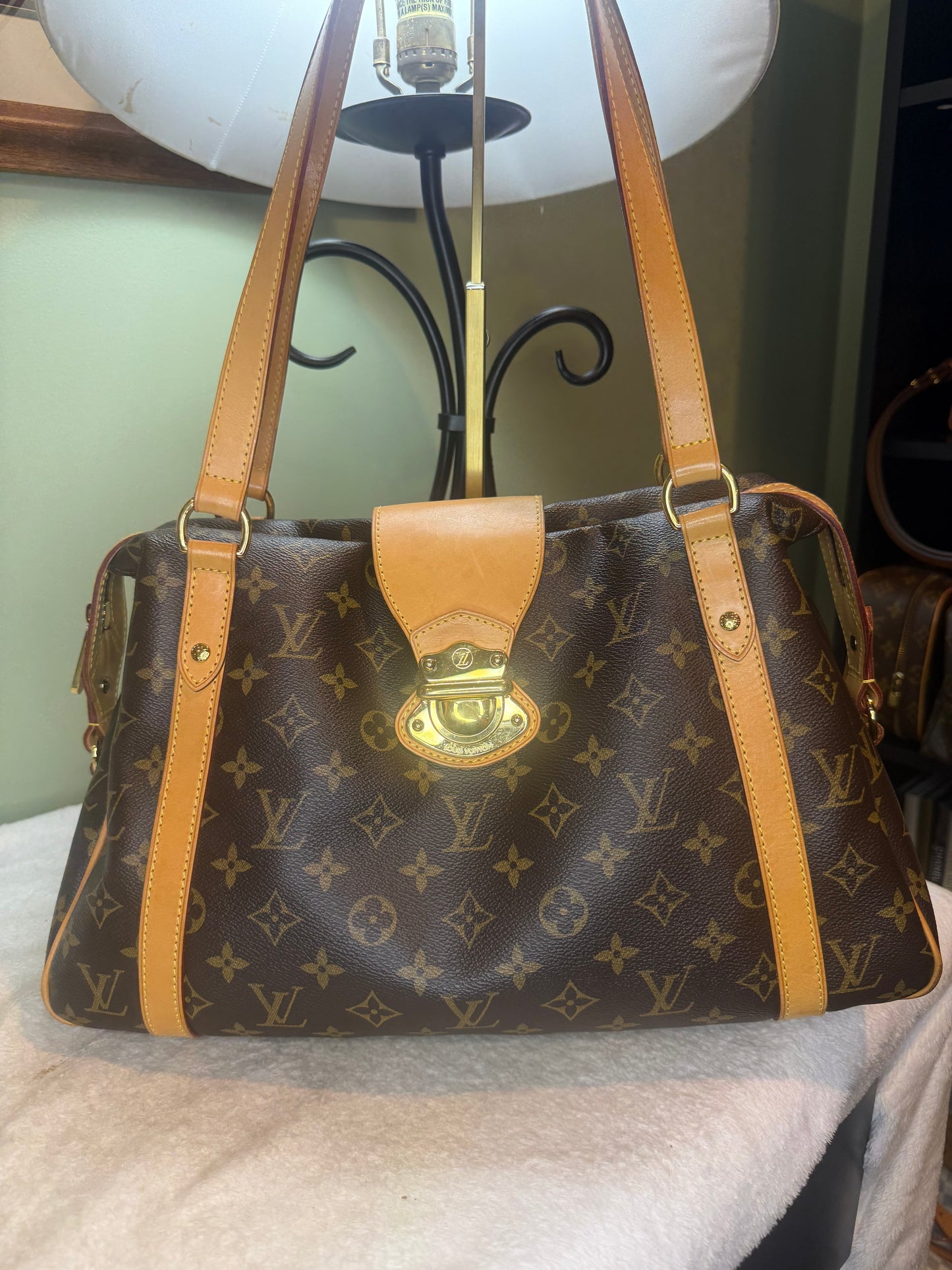 1343. Louis Vuitton Monogram Stressa PM
