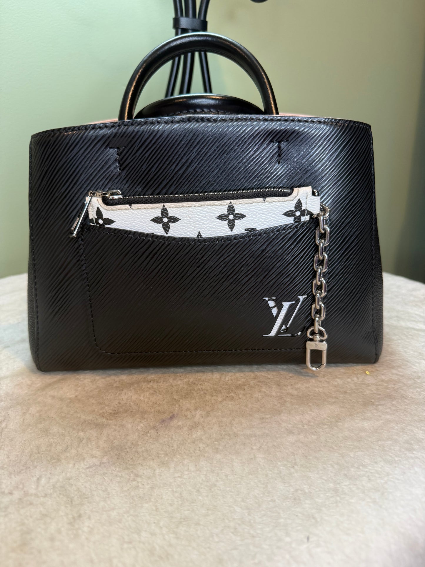 1510. Louis Vuitton Marelle Tote BB in Black Epi with Pink