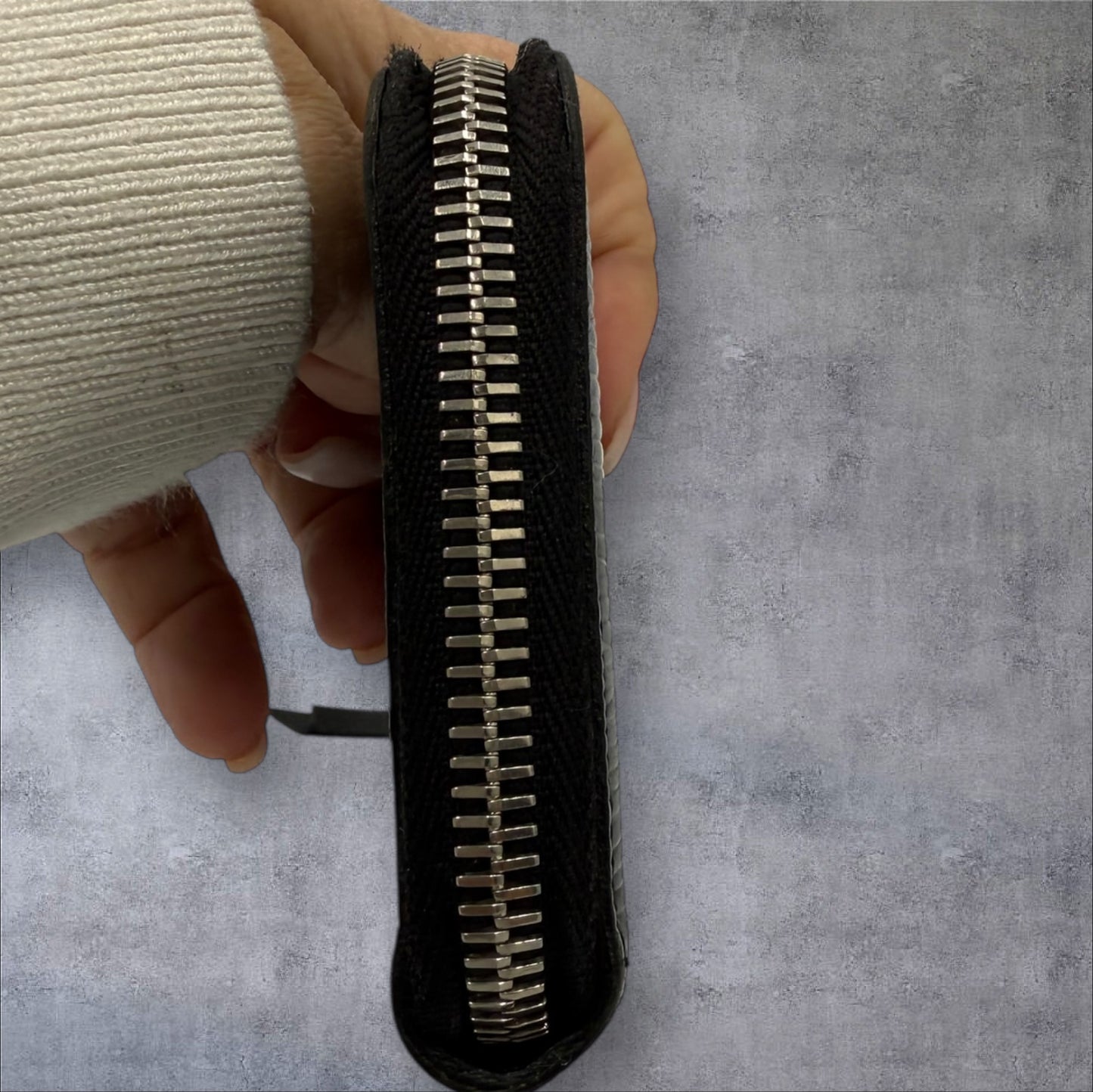 312. Louis Vuitton Black Epi Long Zippy Wallet