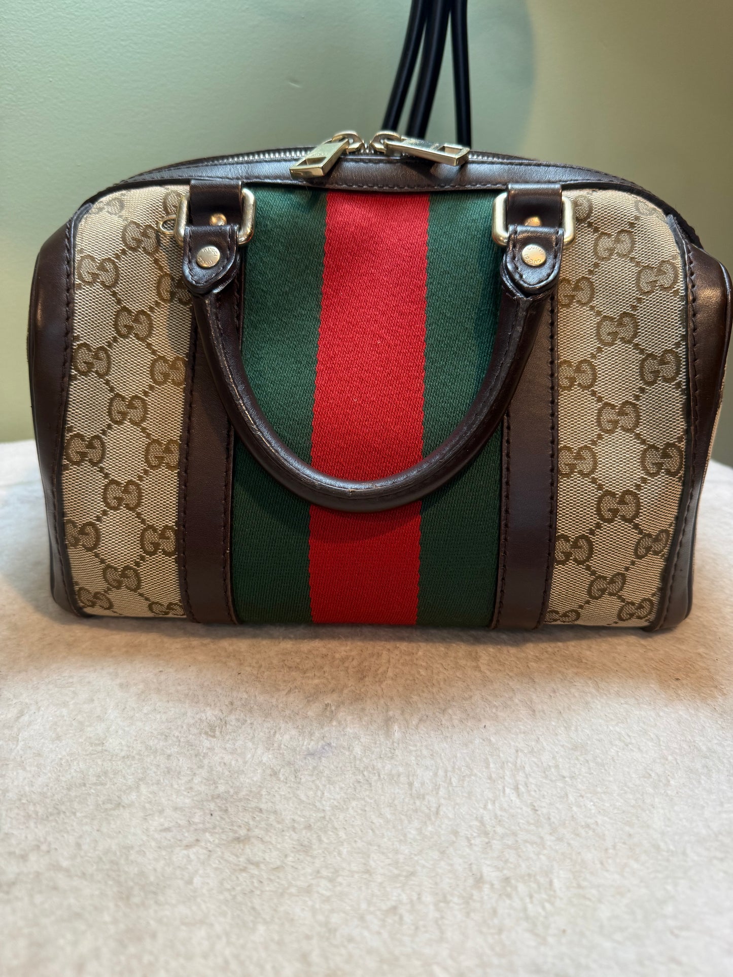 1659. Gucci Vintage Web Boston Bag