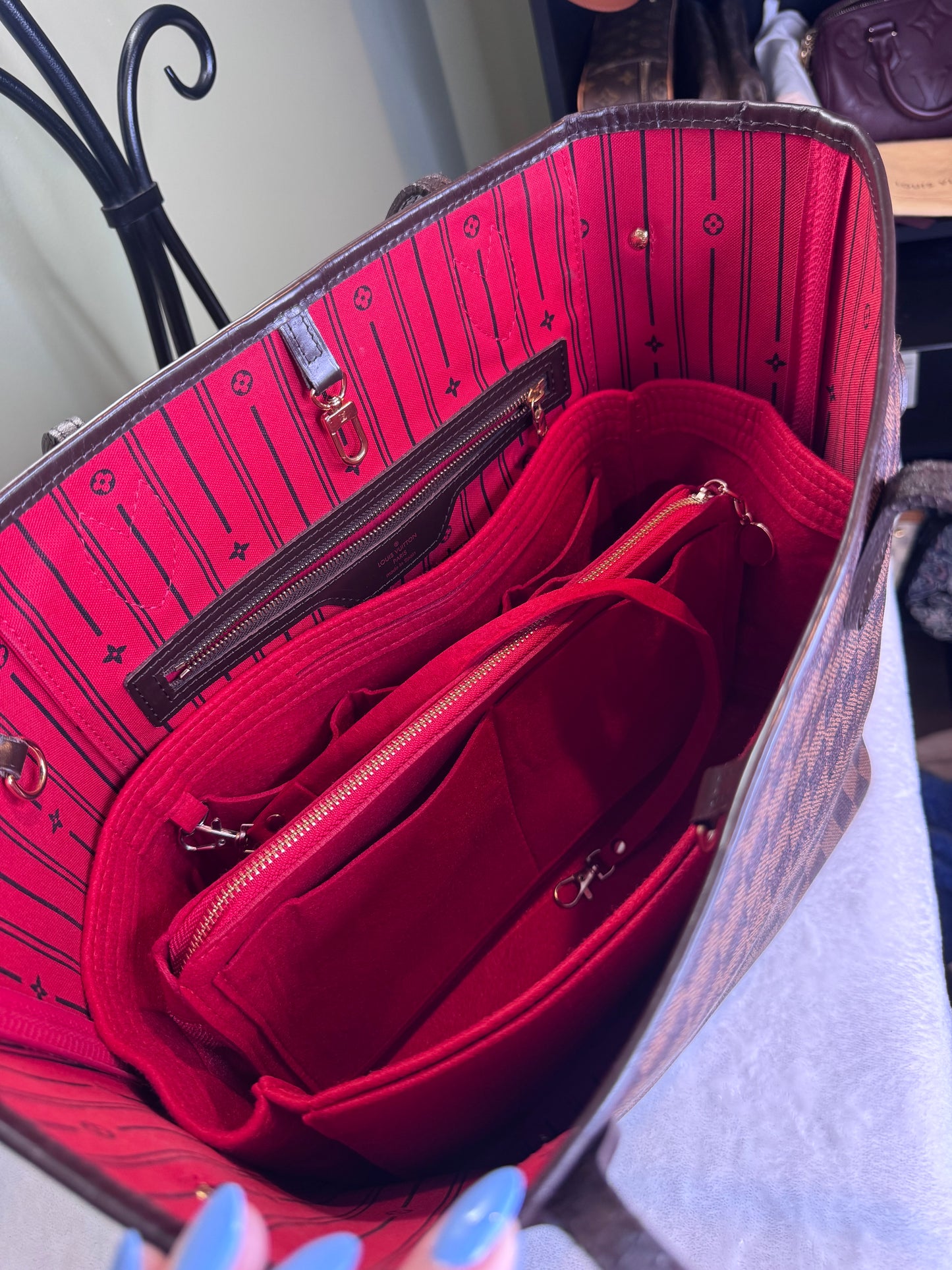 1718. Louis Vuitton Damier Ebene Neverfull MM