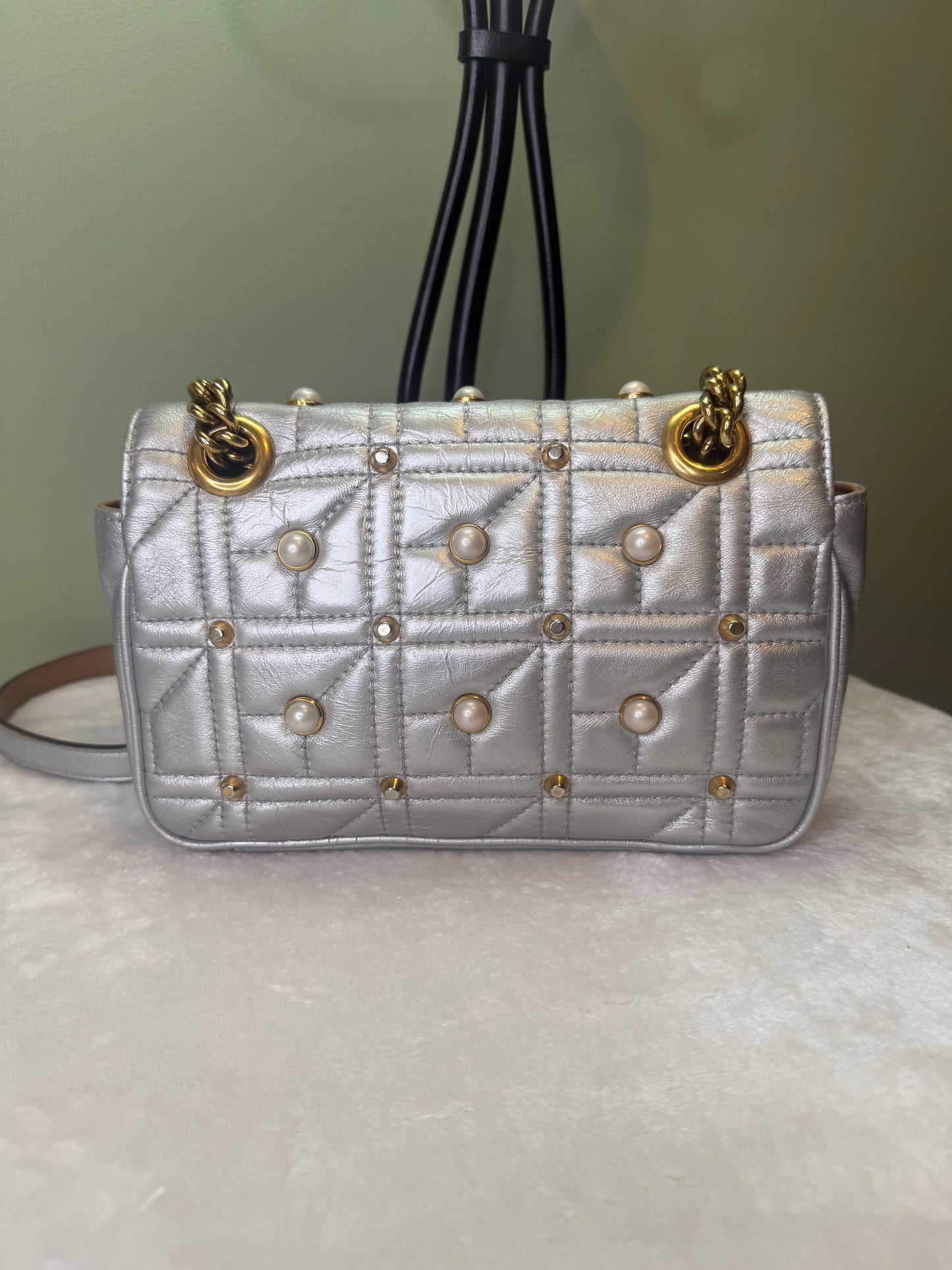 1744. Gucci Silver GG Marmont Shoulder Bag with Studded Pearl
