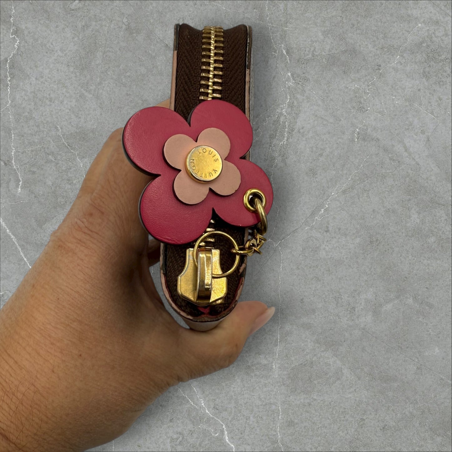 296. Louis Vuitton Monogram Portefeuille Zippy Clemence Blooming Flower