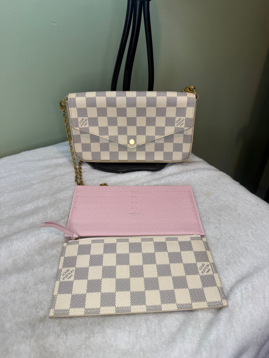 1154. Louis Vuitton Damier Azur Felicie Pochette