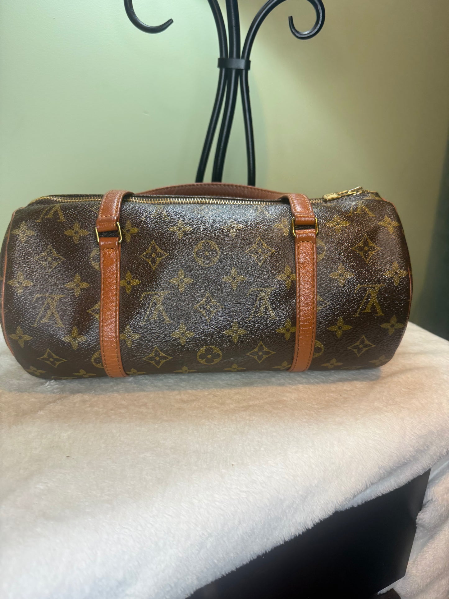 1342. Louis Vuitton Monogram Vintage Papillion 30