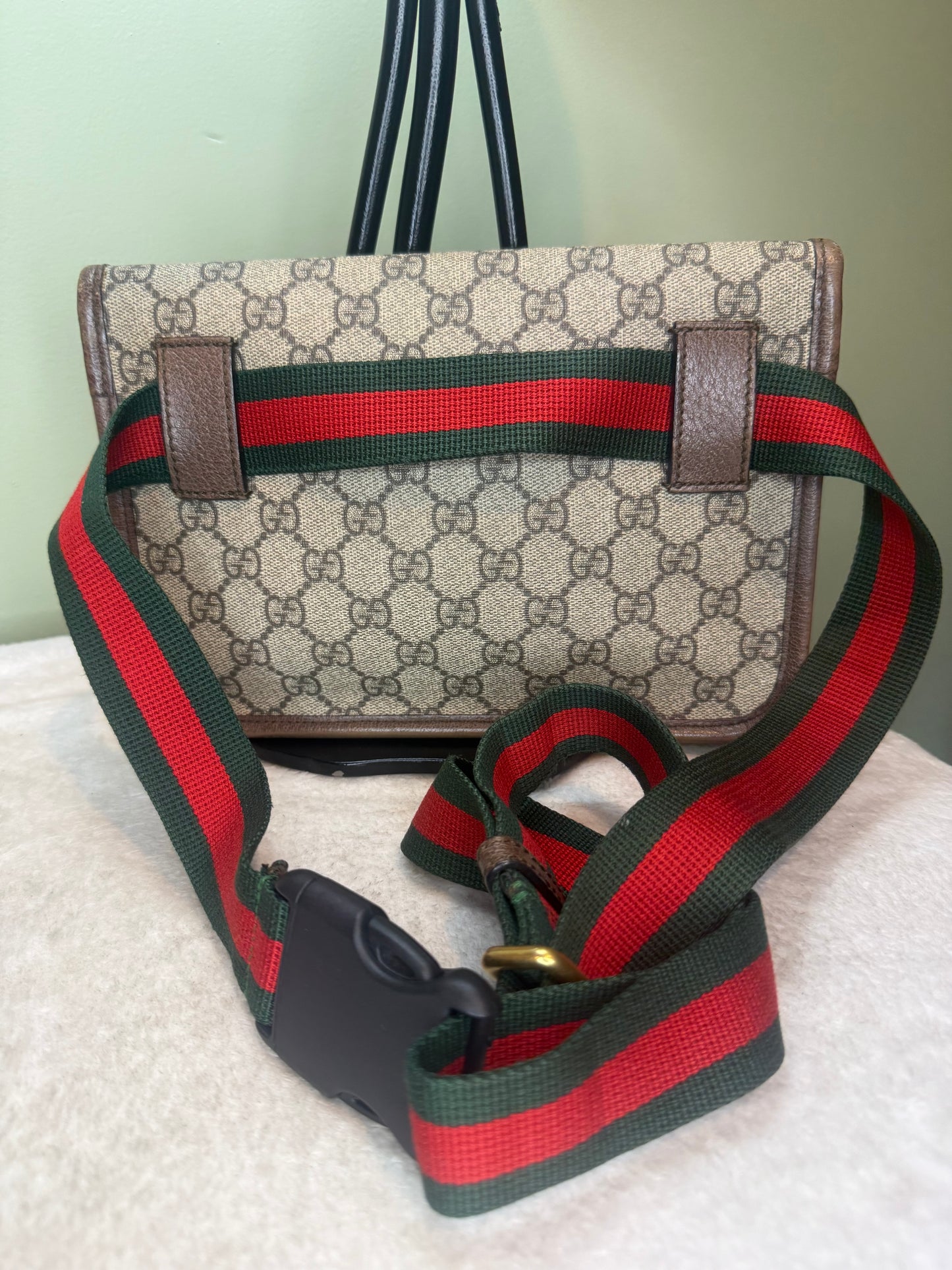1244. Gucci Neo Vintage Ophidia Belt Bag