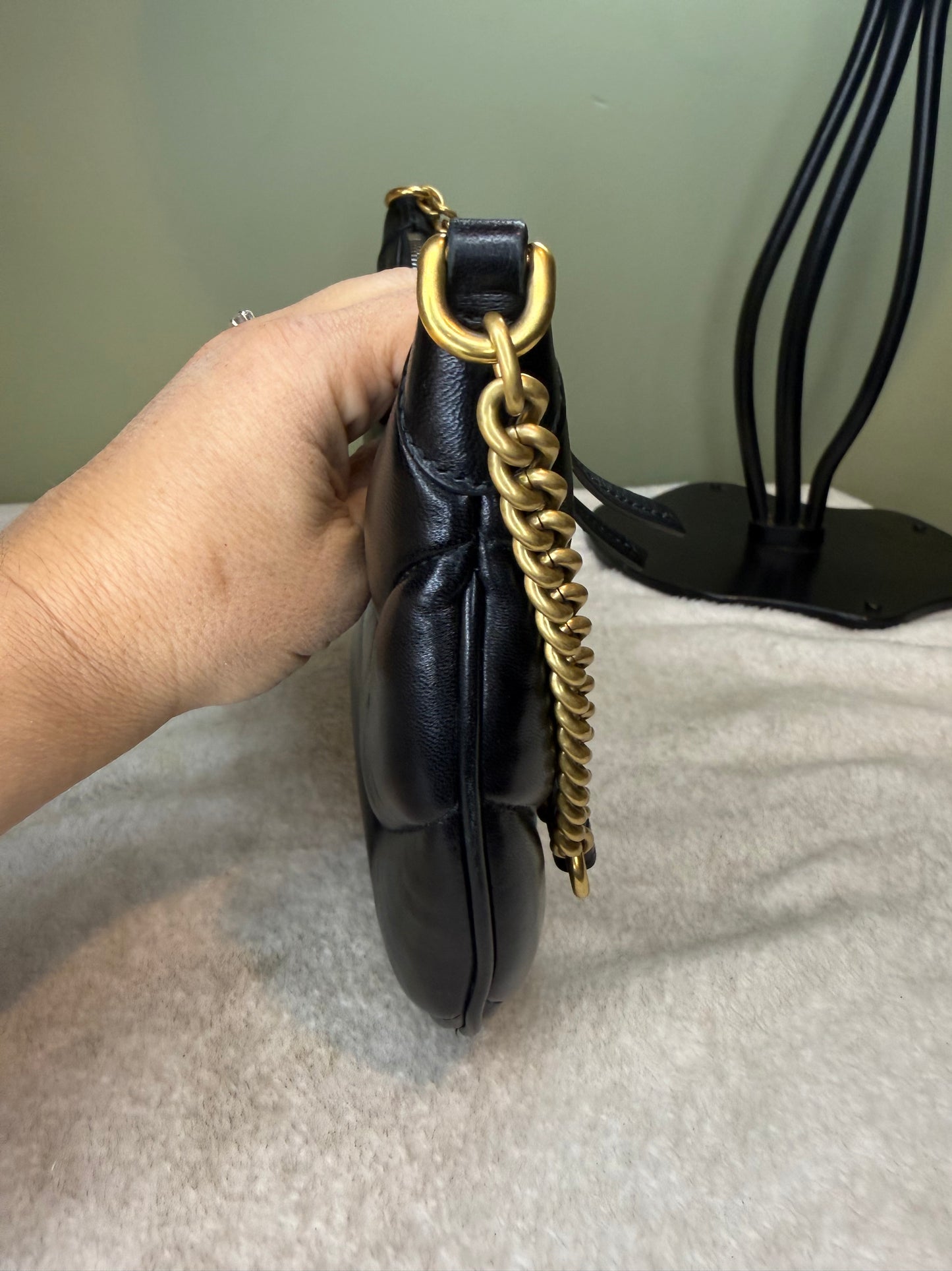 1269. Gucci GG Marmont Shoulder Bag