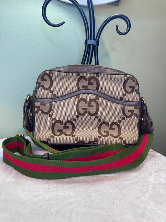 1895. Gucci Jumbo GG Canvas Messenger bag