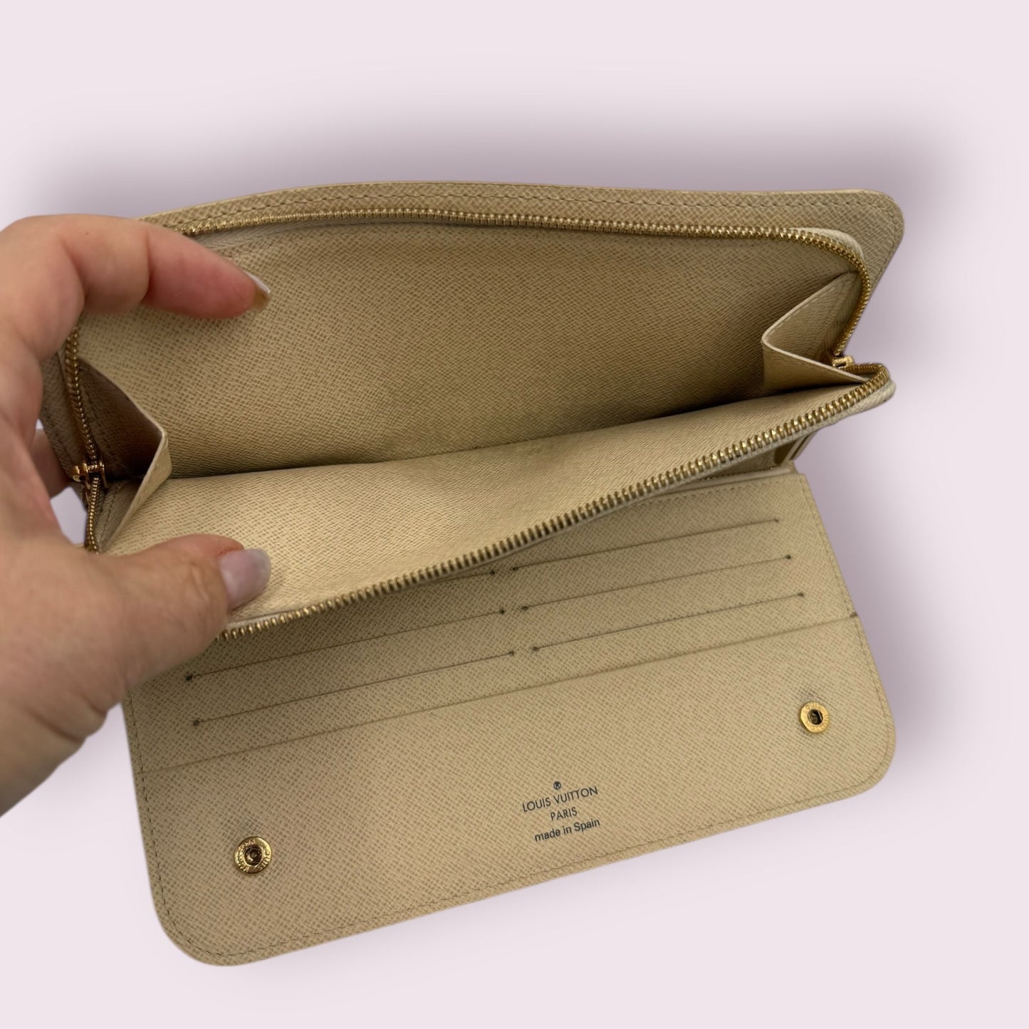 426. Louis Vuitton Damier Azur Insolite Wallet