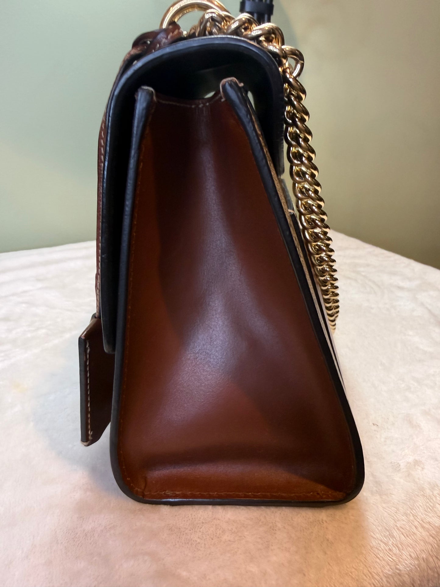 1799. Gucci GG Supreme Medium Padlock