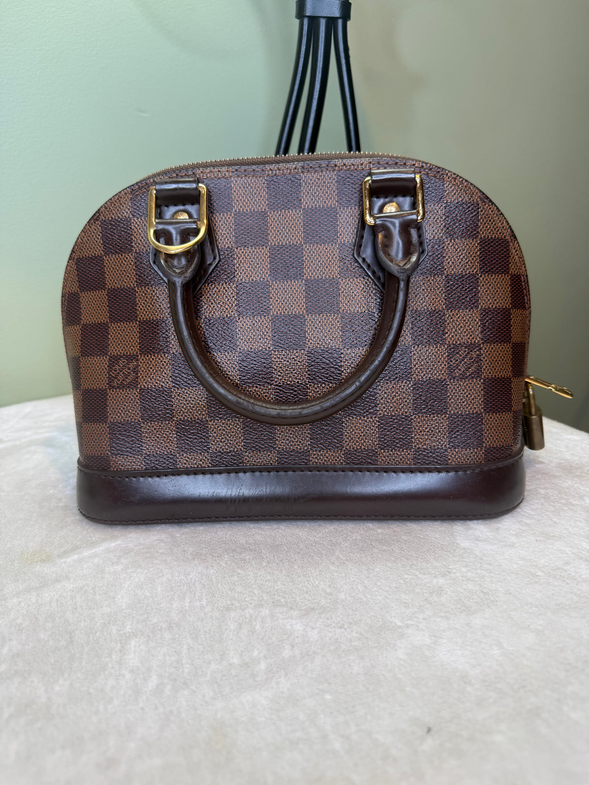 1965. Louis Vuitton Damier Ebene Alma BB