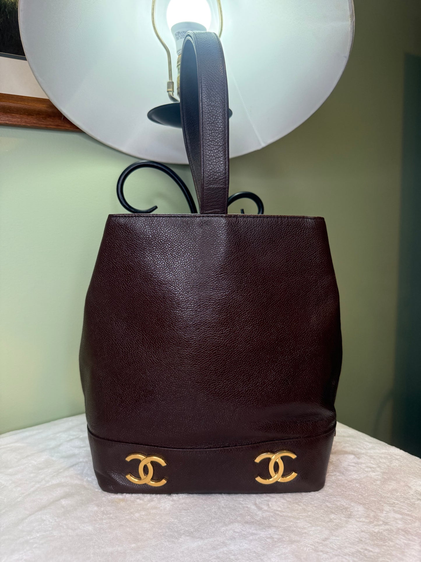 1746. Chanel Vintage Brown Triple CC Bucket Bag ( Series 2, 91-94)
