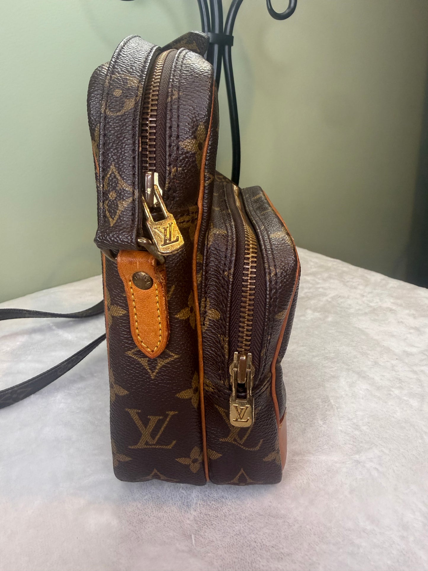 1734. Louis Vuitton Monogram Amazon