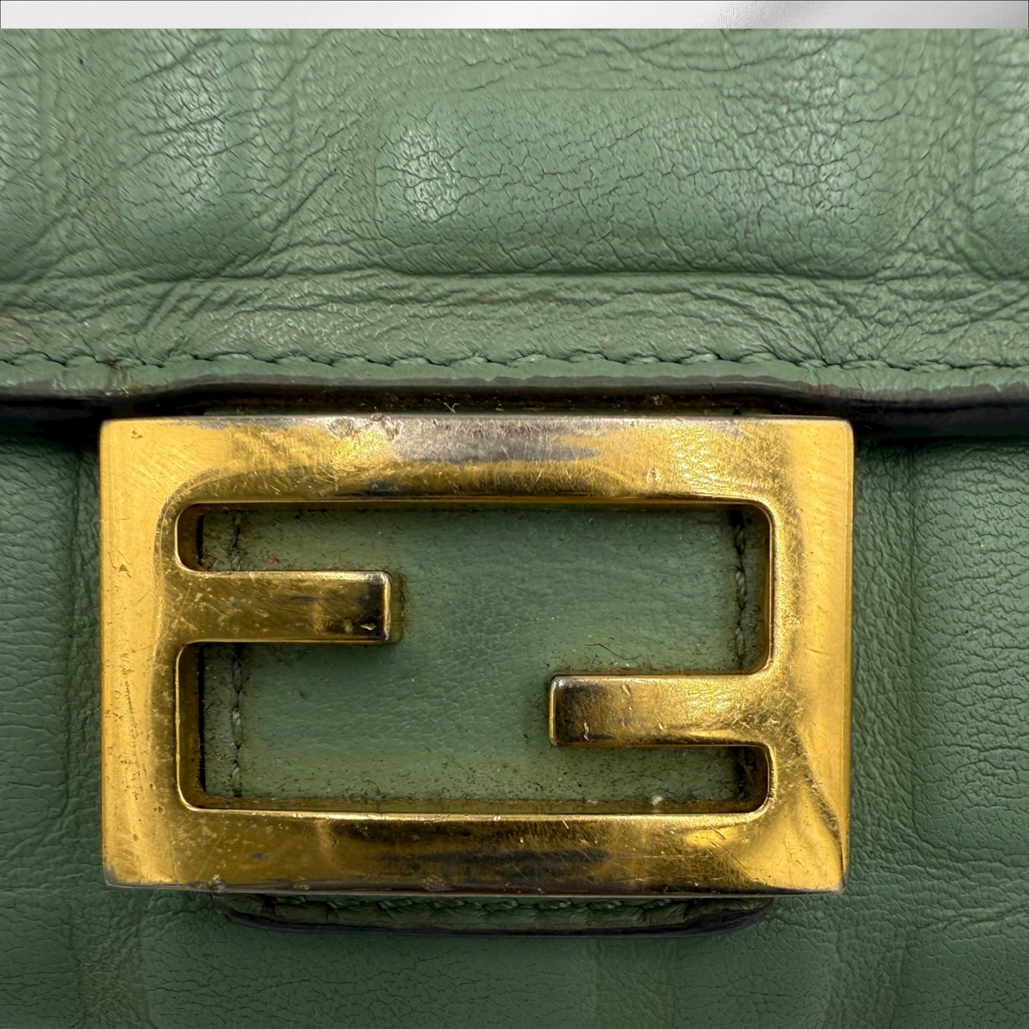 284. Fendi Bifold Leather Wallet Mint Green